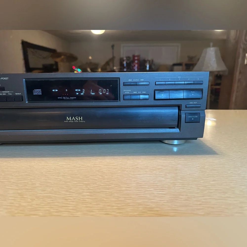 Technics SL-PD627 Compact Disc Changer - 5 Disc -  Black - Tested *NEW BELTS* - Picture 4 of 9